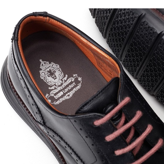 Flight Brogue Black - Base London